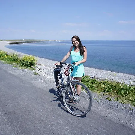 Aran Islands & Glamping 3*