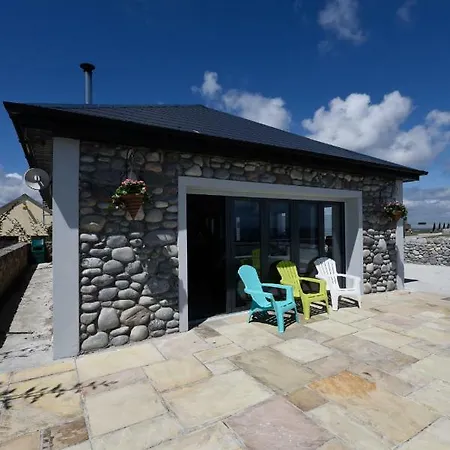 Aran Islands & Glamping 3*
